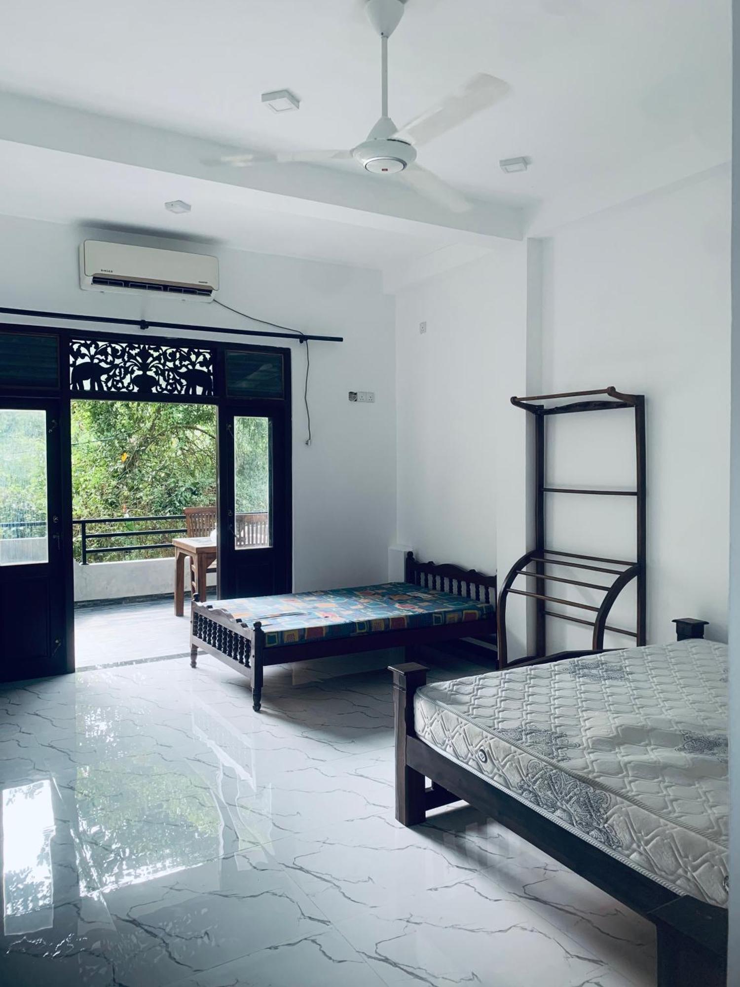 Center Point Villa Unawatuna Exterior photo