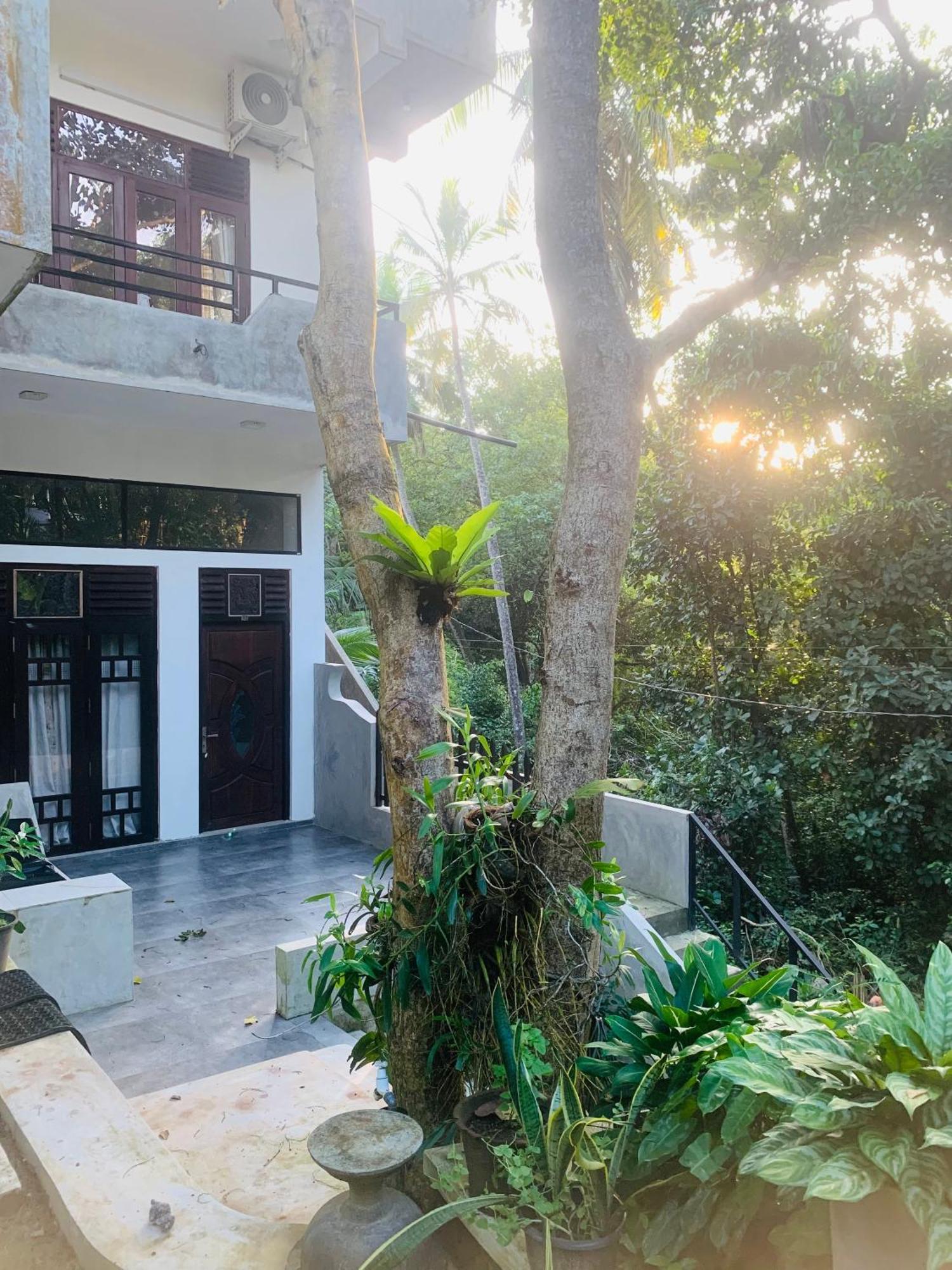 Center Point Villa Unawatuna Exterior photo