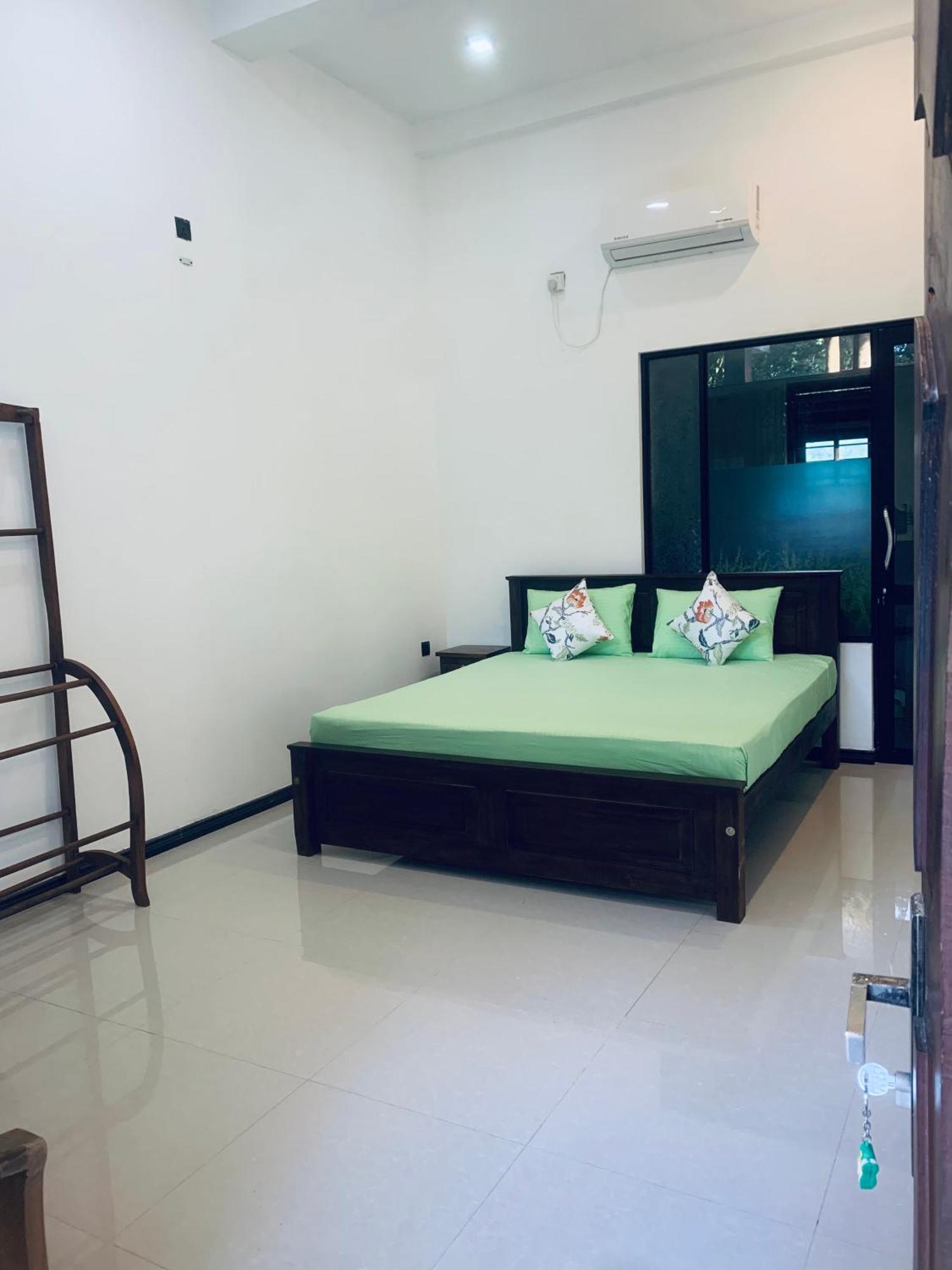 Center Point Villa Unawatuna Exterior photo